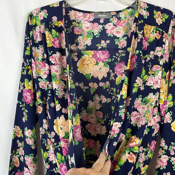 Neiman Marcus Navy Blue Floral Long Sleeve V-Neck Romper - Size Large - Picture 5 of 14